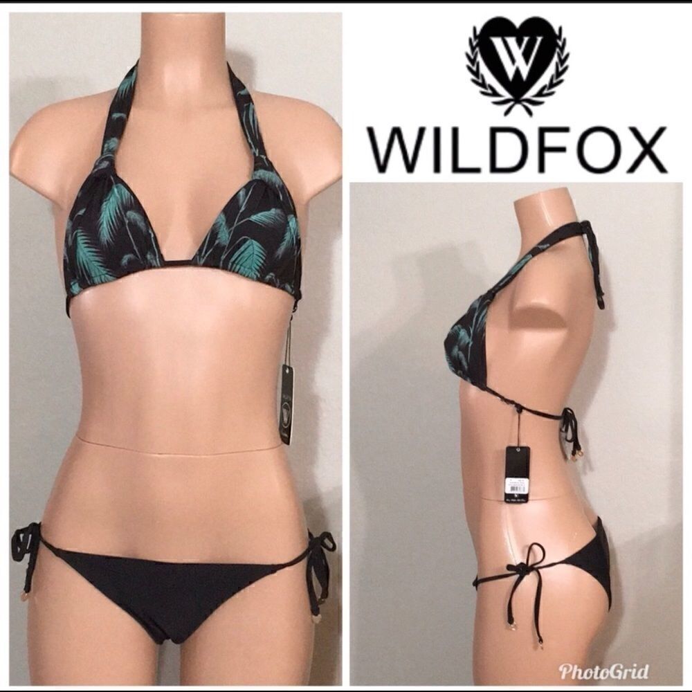 WILDFOX reversible palm leaf bikini. Small. NWT